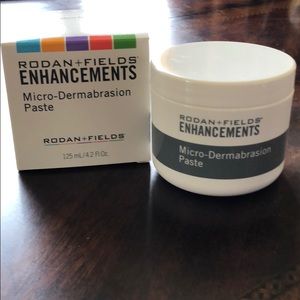 Rodan and Fields Microdermabrasion Paste - new
